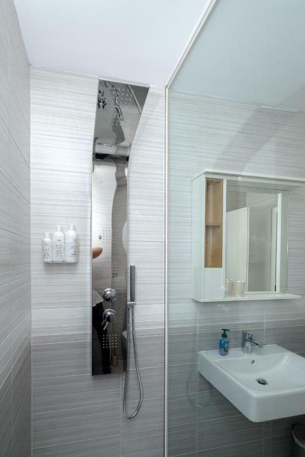 Studio Apartman KRILA WINGS Zagreb Exterior foto